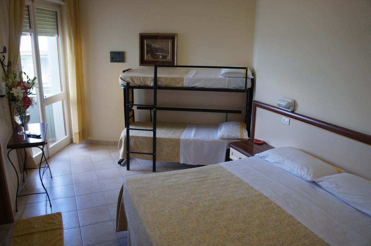 Hotel Nettuno Κατόλικα Εξωτερικό φωτογραφία