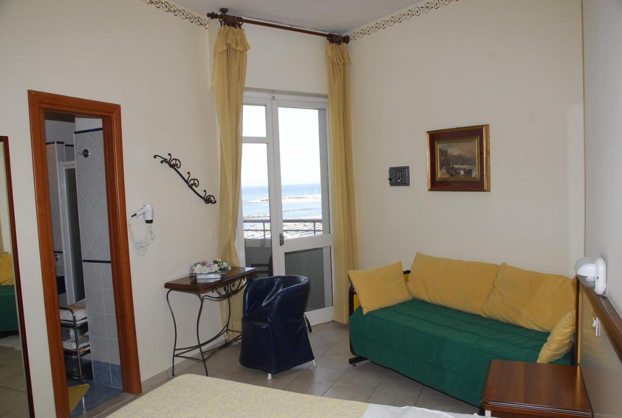 Hotel Nettuno Κατόλικα Εξωτερικό φωτογραφία